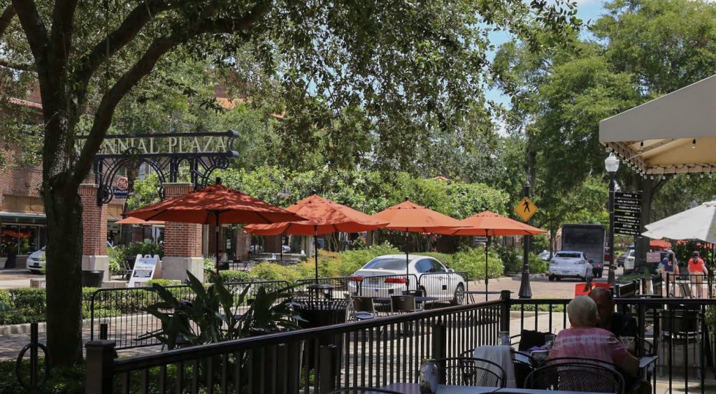 Outdoor Dining in Downtown Winter Garden