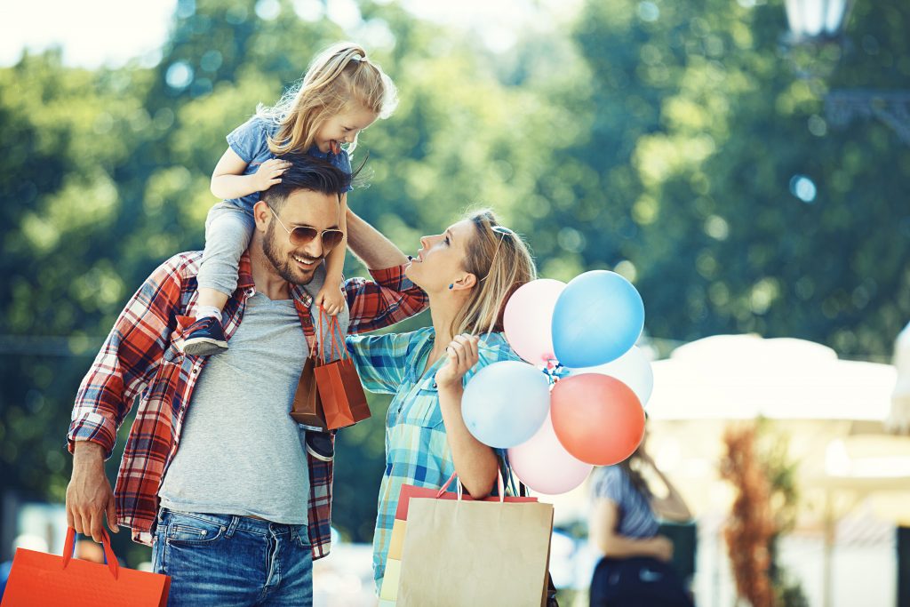 Family enjoying a day of shopping in Winter Garden