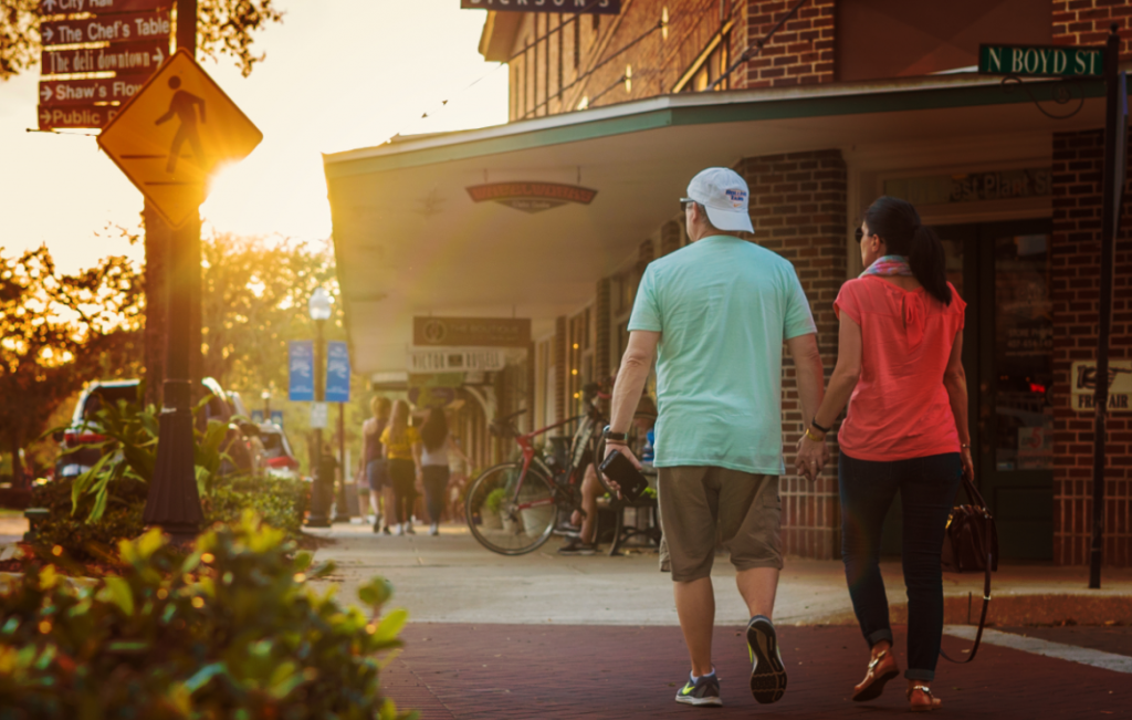 Couple walking in Downtown Winter Garden